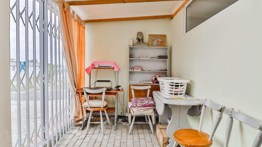 4 Bedroom Property for Sale in Kleinbaai Western Cape